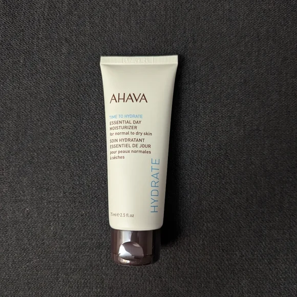 AHAVA Essential Day Moisturizer for Normal to Dry Skin, NIP - Picture 3 of 7